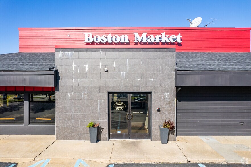 More Photos Of 1111 E Philadelphia Ave, Gilbertsville Restaurant For Sale