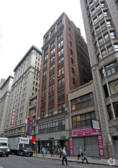 More Photos Of 149 W 36th St, New York Office For Lease