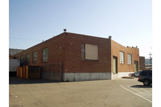 More Photos Of 2345 S Santa Fe Ave, Los Angeles Manufacturing For Lease