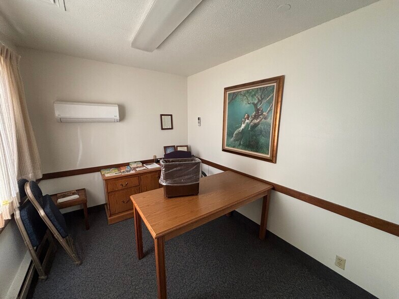 More Photos Of 1514 1st Ave, Belle Plaine Religious Facility For Sale