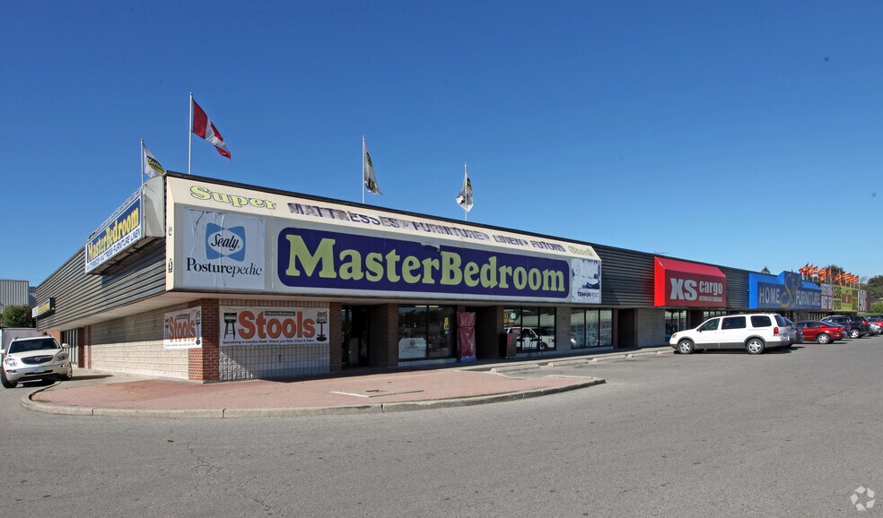 Primary Photo Of 1540 Dundas St E, Whitby General Retail For Lease