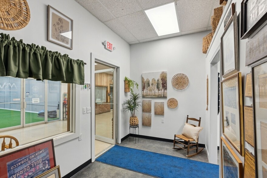 More Photos Of 248 State St, Ellsworth Department Store For Sale