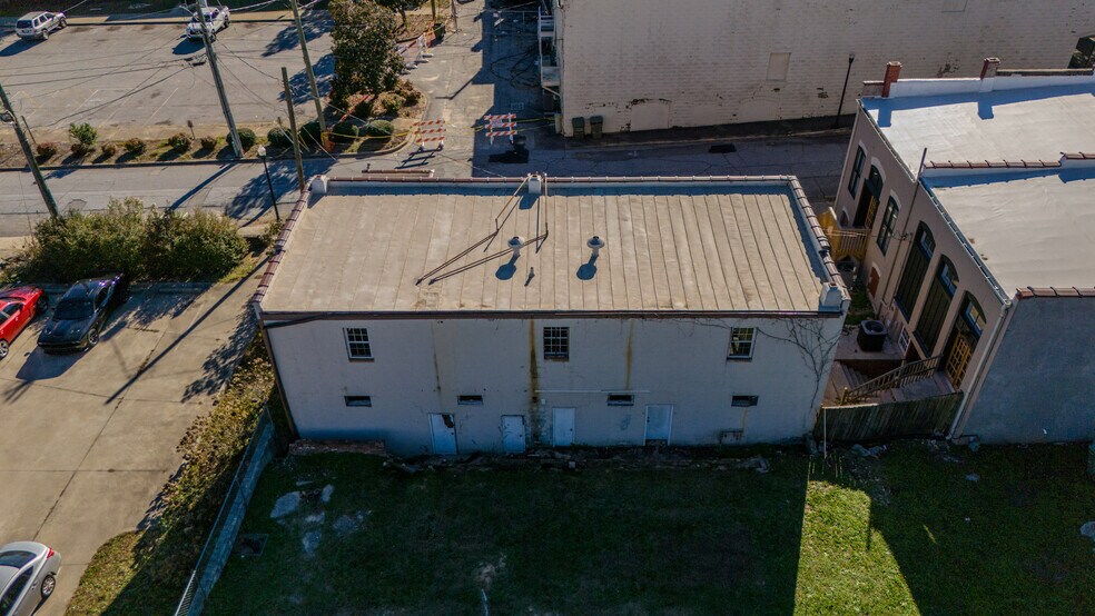 More Photos Of 105 Enterprise St, Clinton Storefront Retail Residential For Sale