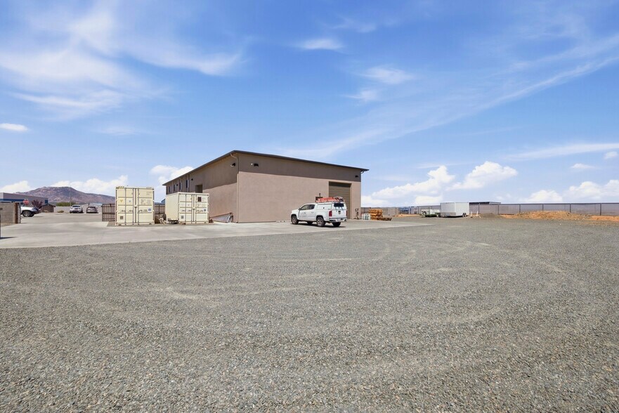 More Photos Of 2220 Taxi Way, Prescott Industrial For Sale