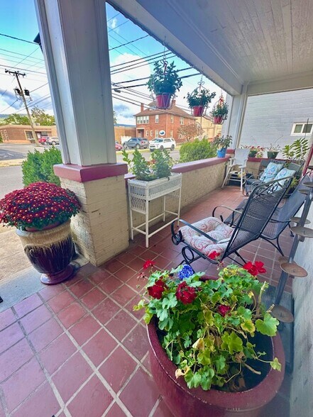 More Photos Of 314 Jefferson Ave, Clifton Forge Hospitality For Sale