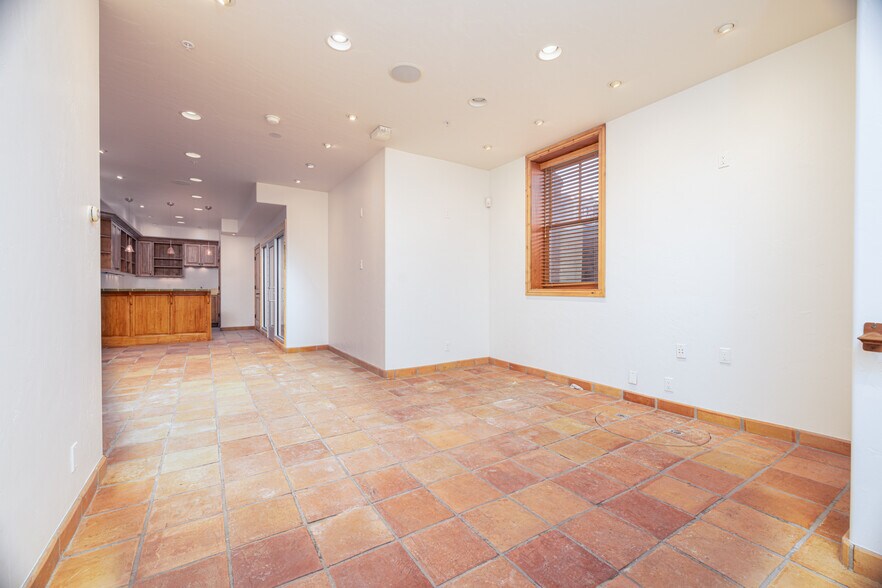 More Photos Of 186 Main St, Park City Freestanding For Sale