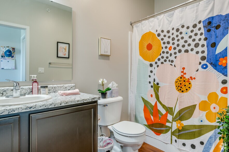 More Photos Of 482 Marion Rd, Oshkosh Apartments For Sale