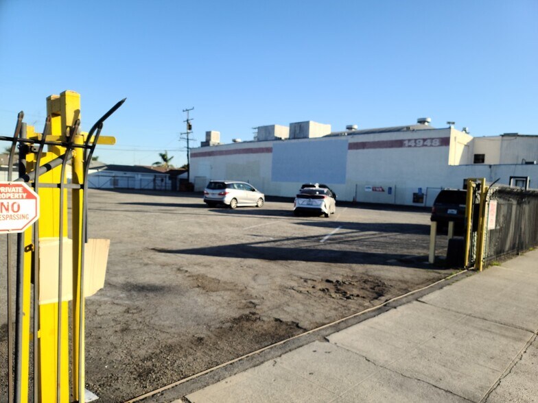 More Photos Of 14948 Crenshaw Blvd, Gardena Movie Theatre For Sale