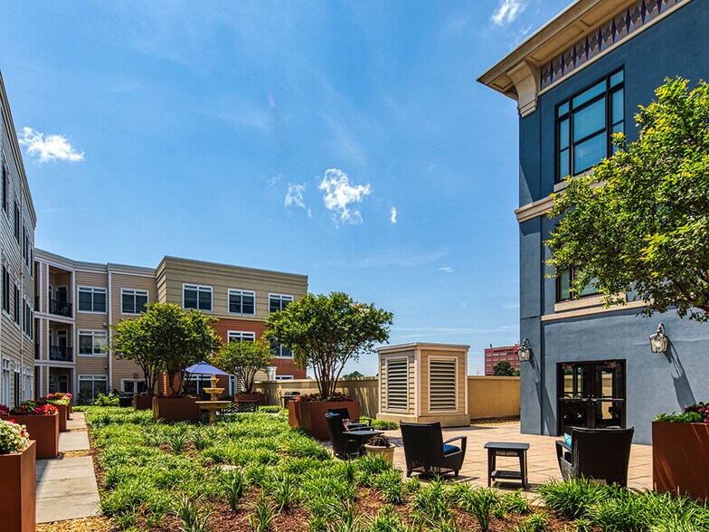 More Photos Of 670 Downey Green, Hampton Apartments For Sale