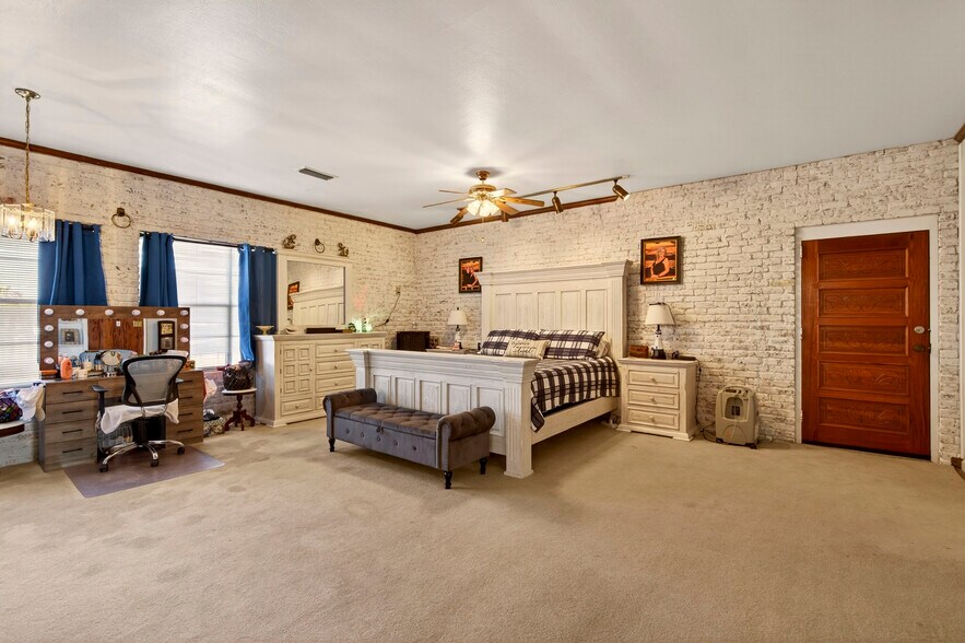 More Photos Of 3308 Mary Walker Dr, Gautier Marina For Sale