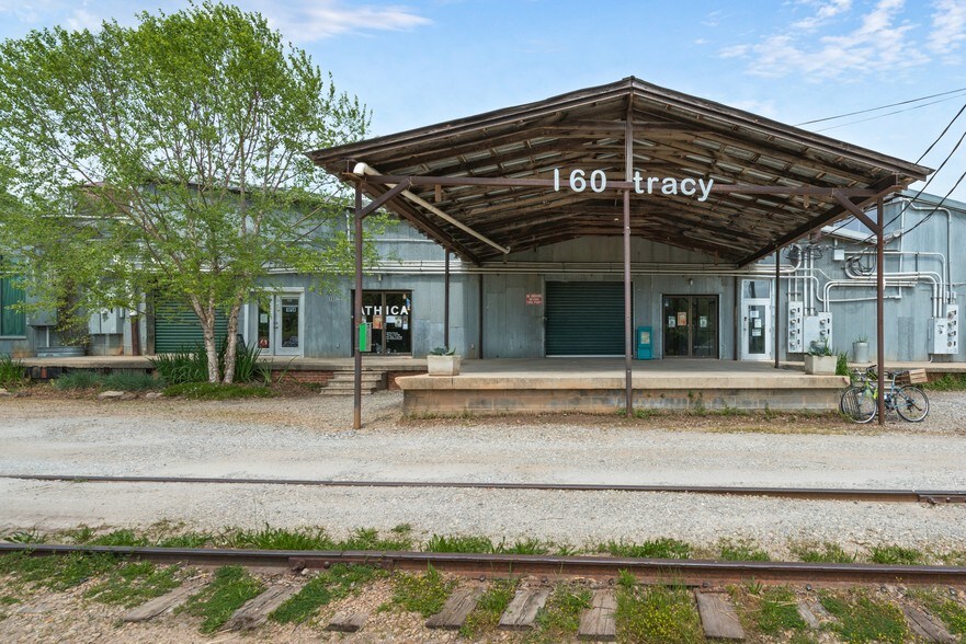 More Photos Of 160 Tracy St, Athens Flex For Lease