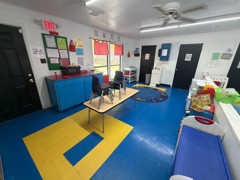 More Photos Of 1816 Hinson Loop Rd, Little Rock Daycare Center For Sale
