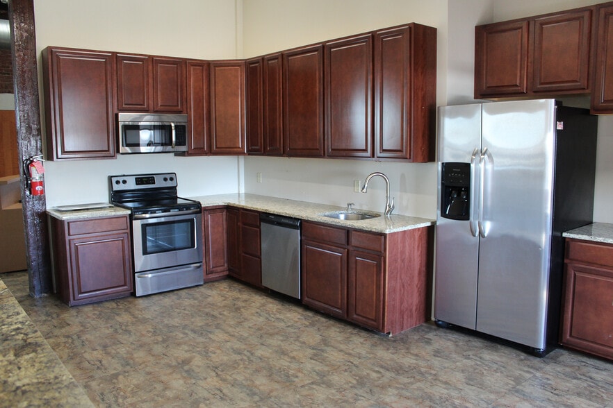 More Photos Of 4946-4950 Parkside Ave, Philadelphia Loft Creative Space For Lease
