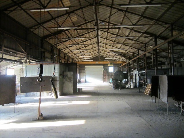 More Photos Of 500 W Columbia, Magnolia Warehouse For Sale