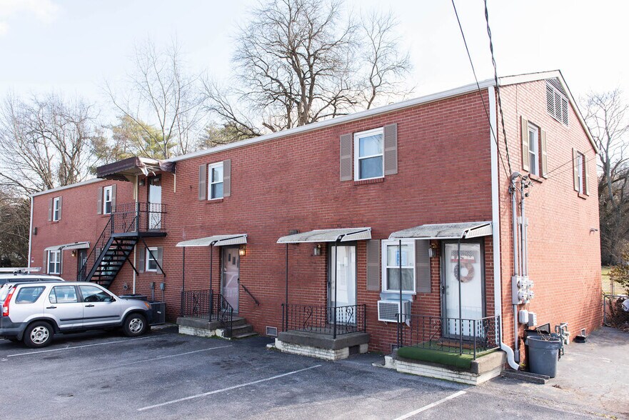 More Photos Of 306 E Thompson Ln, Nashville Freestanding For Sale