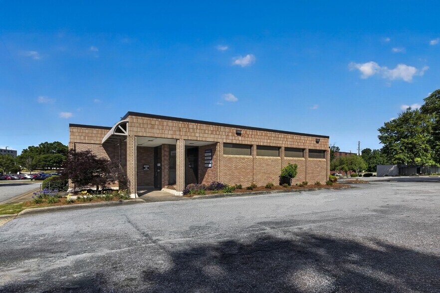 More Photos Of 1942 North Ave, Columbus Medical For Lease