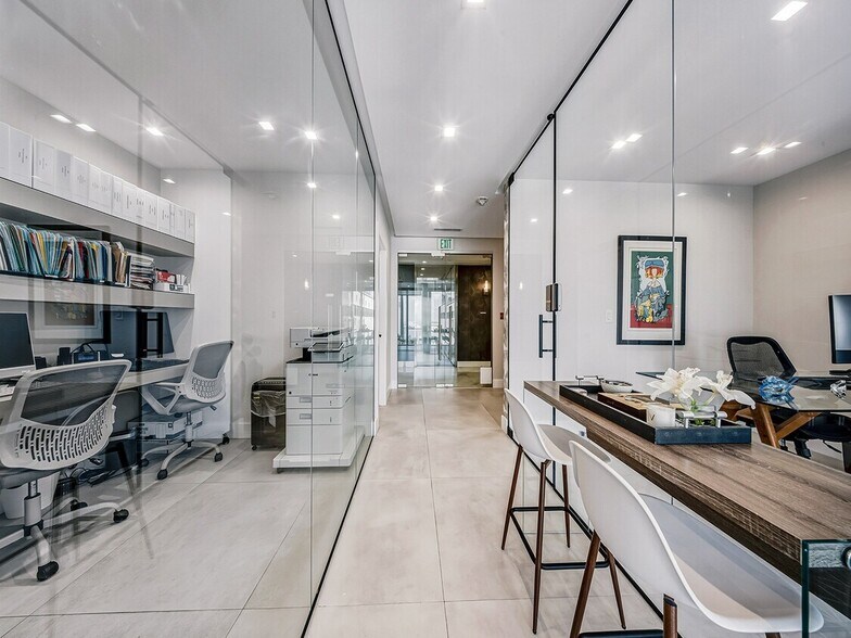 More Photos Of 150 SE 2nd Ave, Miami Office Residential For Sale