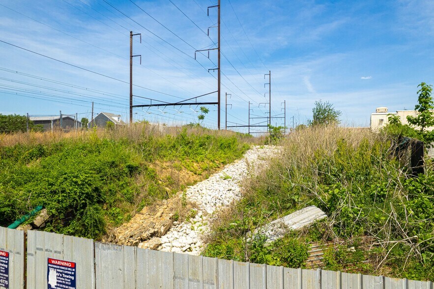 More Photos Of 2201-2203 Orthodox St, Philadelphia Land For Lease