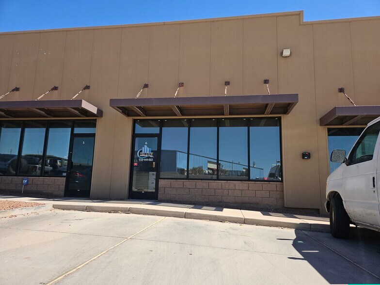 More Photos Of 2921 Friendly Pl, Bullhead City Light Distribution For Lease