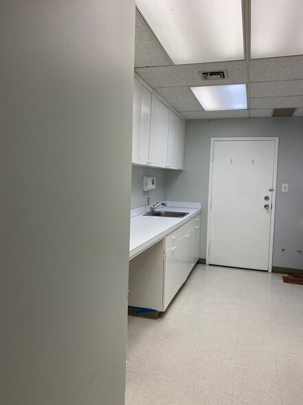 More Photos Of 7150 E Hampden Ave, Denver Loft Creative Space For Lease