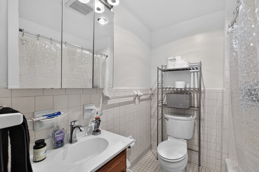 More Photos Of 434 W Walnut St, North Wales Multifamily For Sale