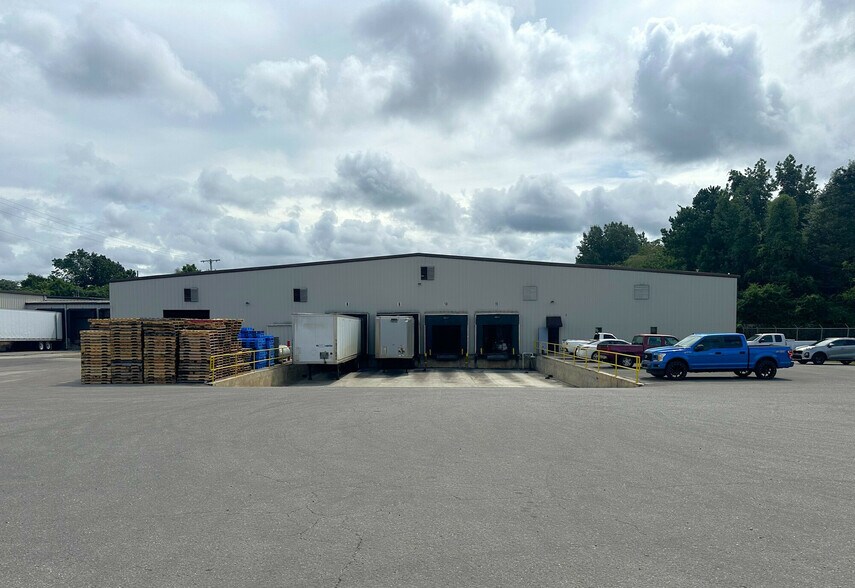 More Photos Of 201 Pride Ln, Decatur Unknown For Lease