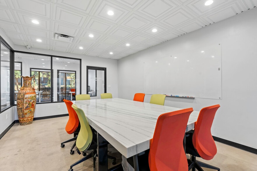 More Photos Of 4600 W American Ave, Bakersfield Office For Sale