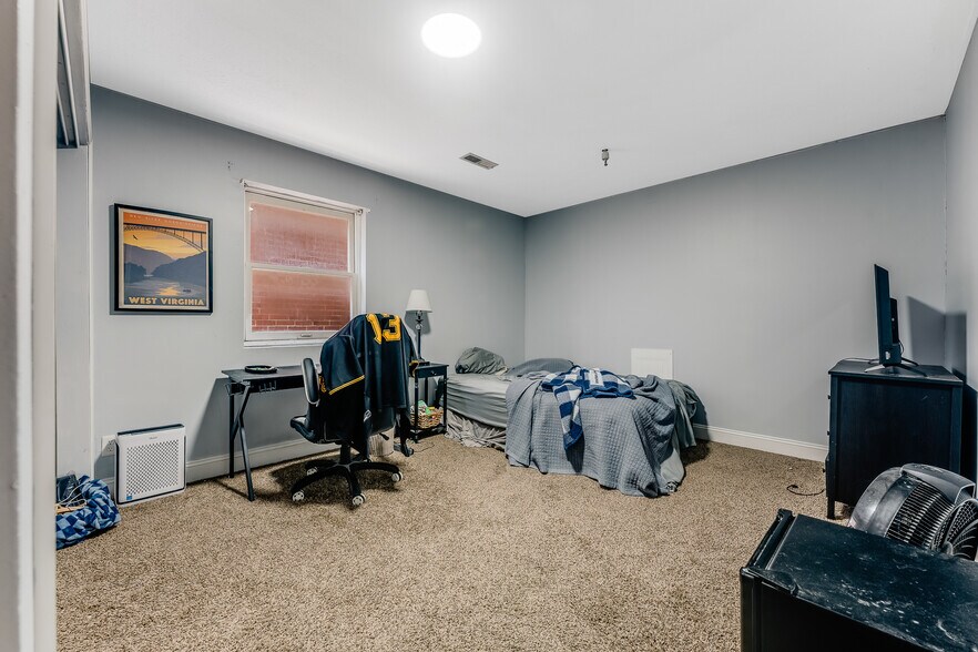 More Photos Of 471 Dallas St, Morgantown Apartments For Sale