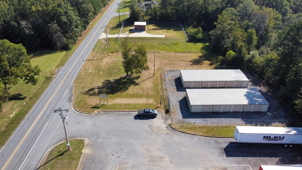 Primary Photo Of 3206 New Rosedale, Calhoun Self Storage For Sale