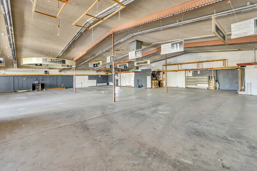More Photos Of 5303 Freeport Blvd, Sacramento Storefront For Lease
