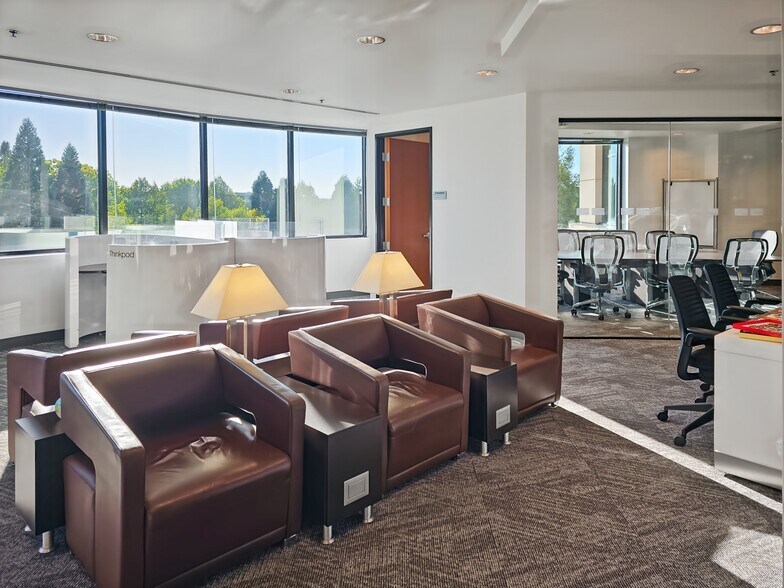 More Photos Of 1915 NE Stucki Ave, Beaverton Coworking Space