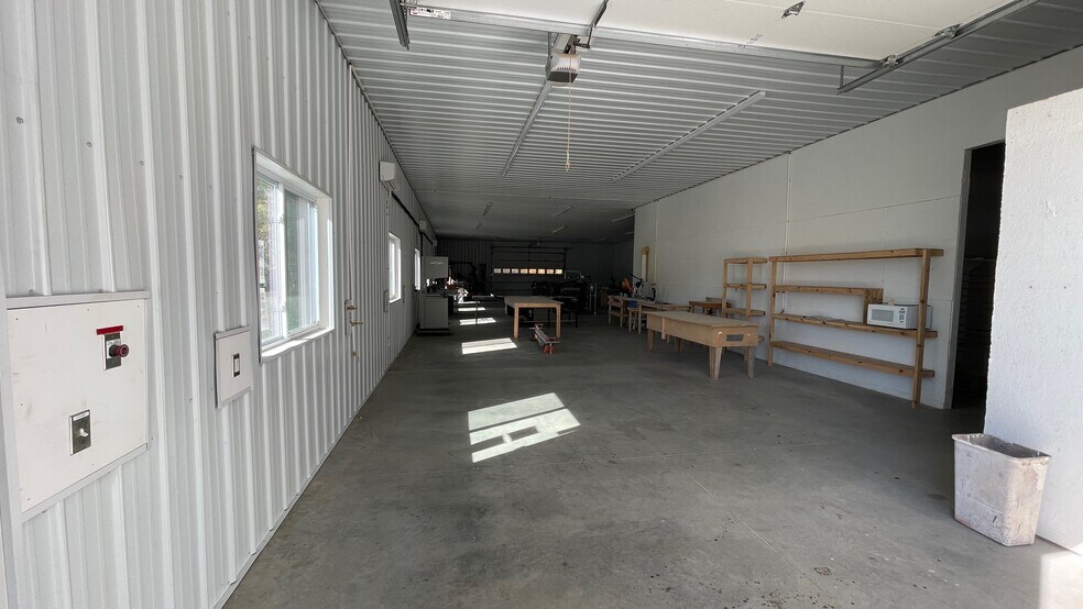 More Photos Of 3331 M 18, Beaverton Manufacturing For Sale