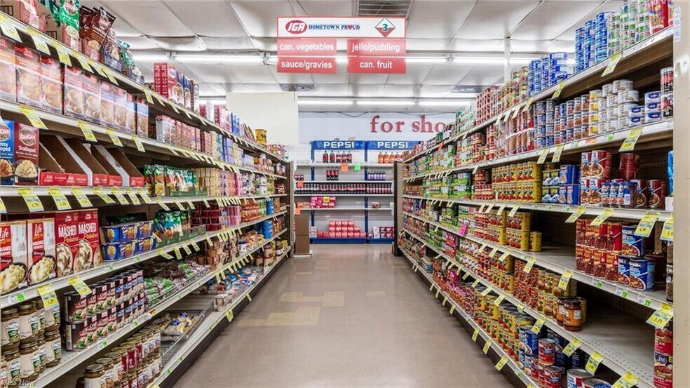 More Photos Of 726 China St, Crooksville General Retail For Sale