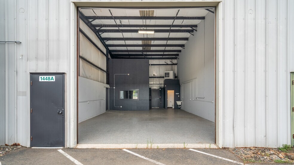 More Photos Of 1448 Grove St, Healdsburg Industrial For Lease