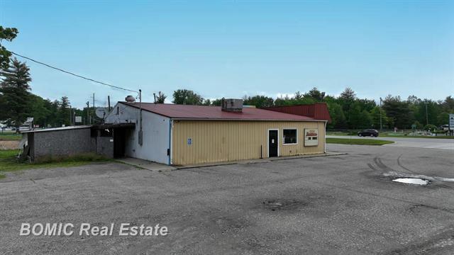 More Photos Of 11850 S Gera Rd, Birch Run Restaurant For Sale
