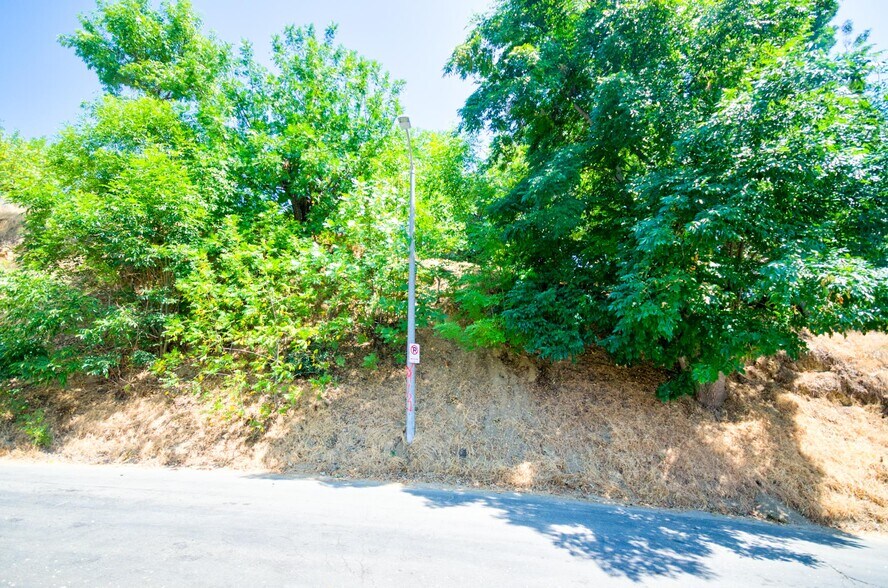 More Photos Of 5306 Borland rd, Los Angeles Land For Sale