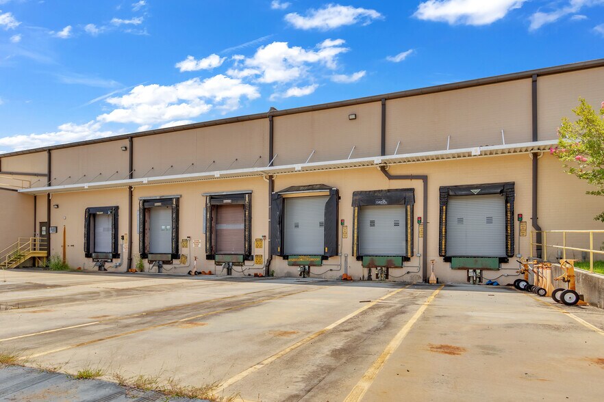 More Photos Of 65 Windham Blvd, Aiken Manufacturing For Sale