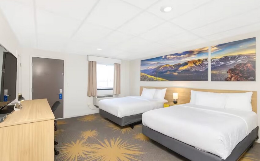 More Photos Of 109 16th St, Wheatland Hotel For Sale