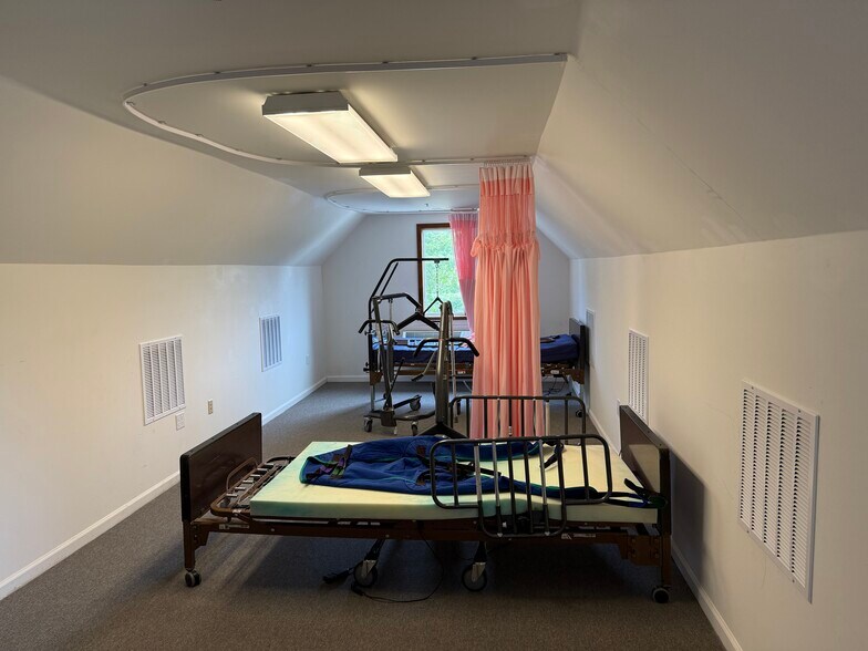 More Photos Of 144 Ivy Ln, King Of Prussia Medical For Sale