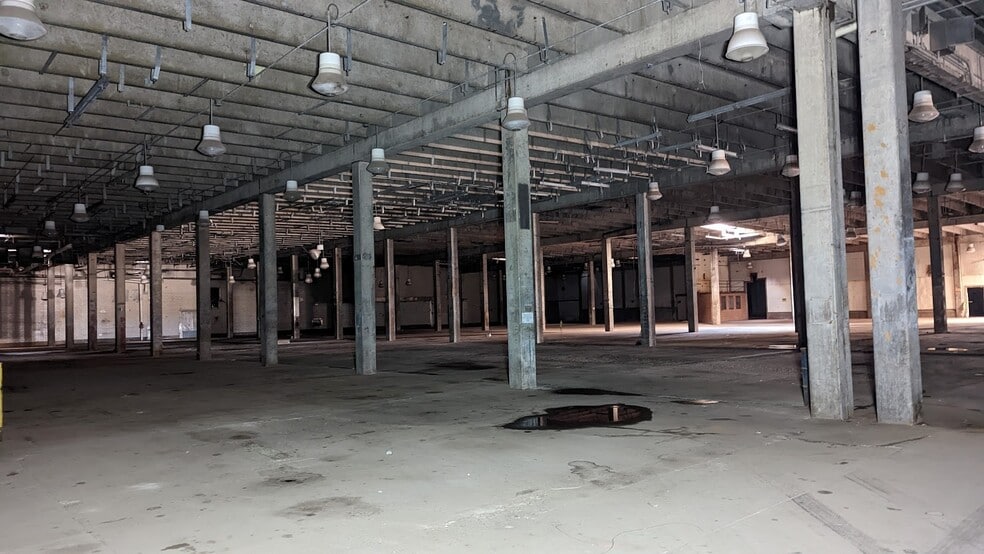 More Photos Of 2226 FM 3183, Plainview Food Processing For Lease