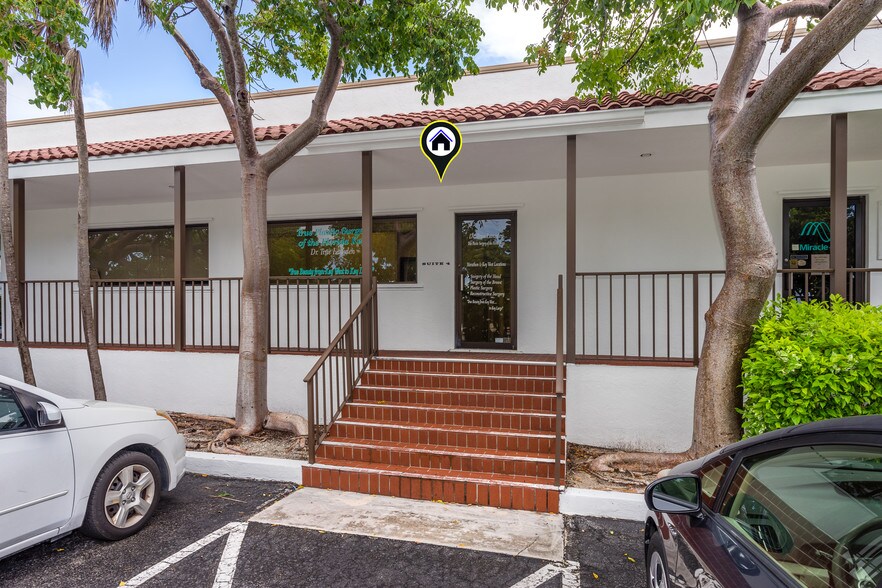 More Photos Of 5701 Overseas Hwy, Marathon Medical For Sale