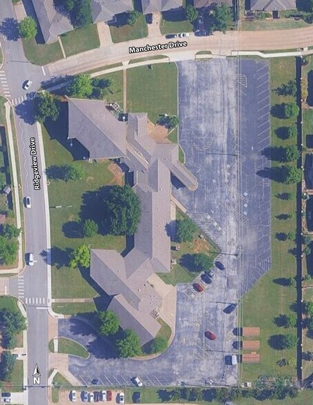 More Photos Of 10100 Ridgeview Dr, The Village Specialty For Sale