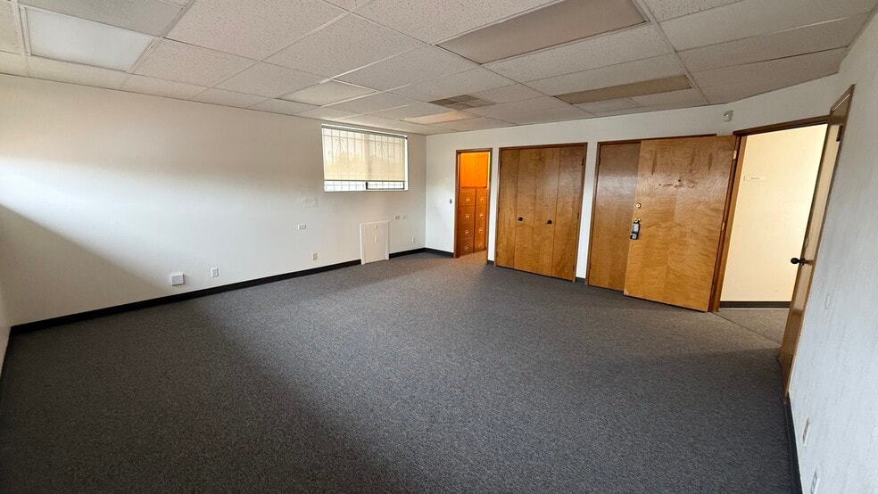 More Photos Of 5010 Cass St, San Diego Unknown For Lease