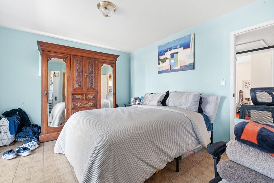 More Photos Of 1708 Hallmark Ln, San Jose Healthcare For Sale