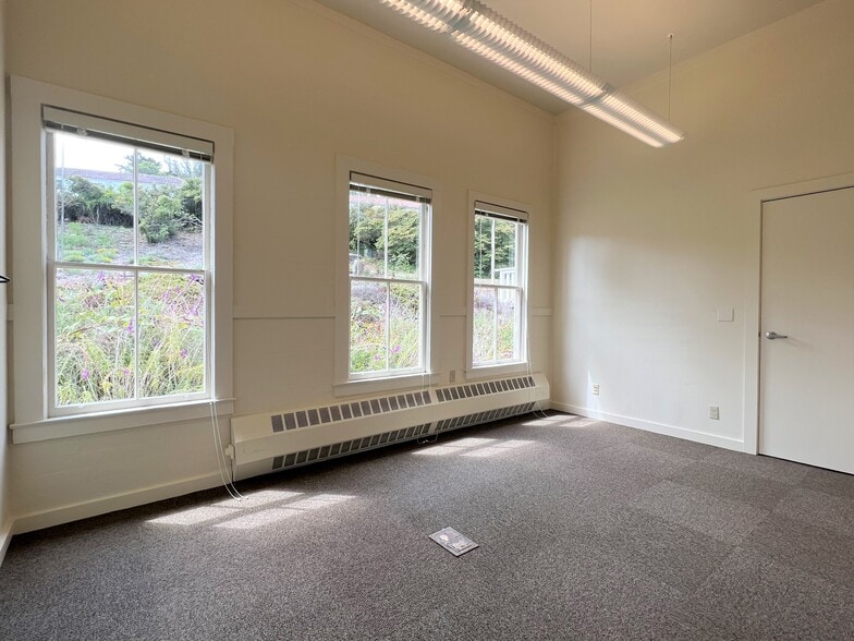 More Photos Of 572 Ruger St, San Francisco Office For Lease
