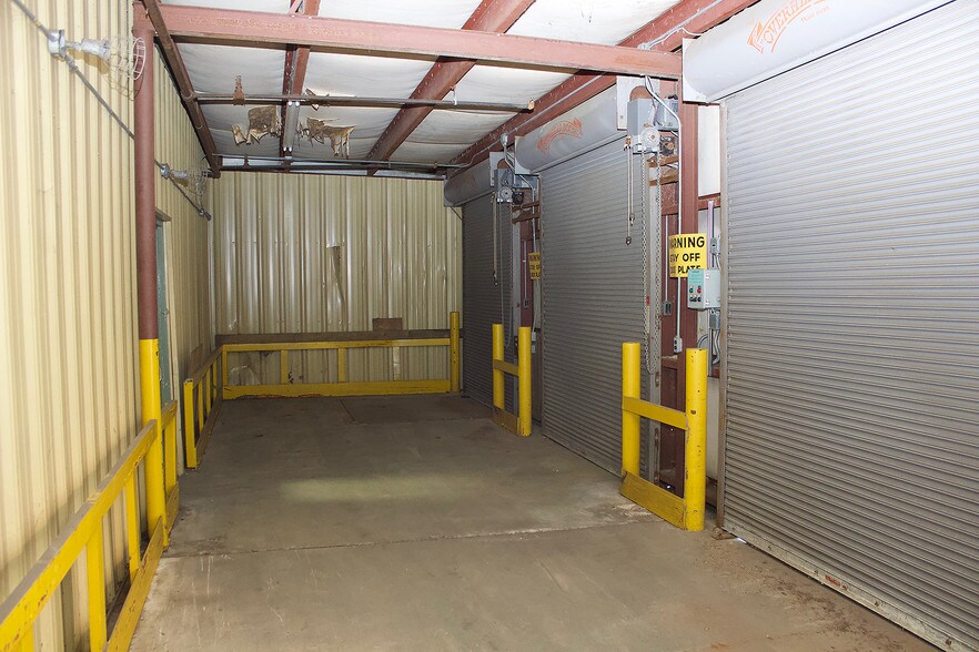 More Photos Of 801 N William St, Goldsboro Warehouse For Lease
