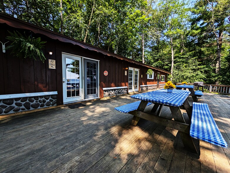 More Photos Of 3932 Point of View Ln, Phelps Hotel For Sale