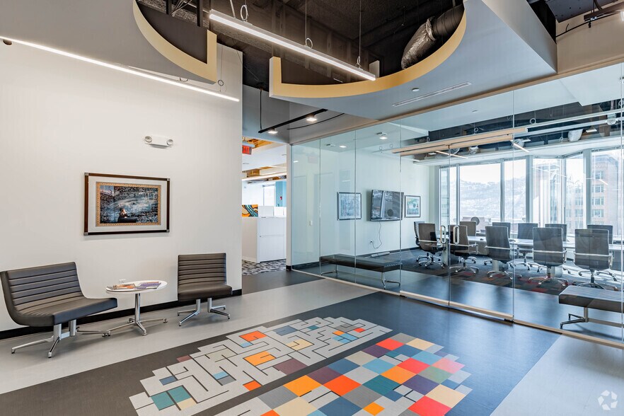 More Photos Of 1 PPG Pl, Pittsburgh Unknown For Lease