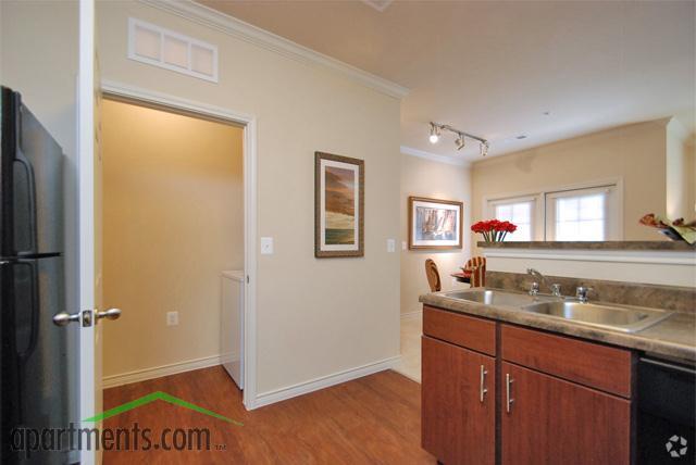 More Photos Of Mooreview Pky @ Loudoun County Pky, Ashburn Unknown For Lease