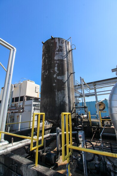 More Photos Of 5640 44th Ave S, Clinton Industrial For Sale